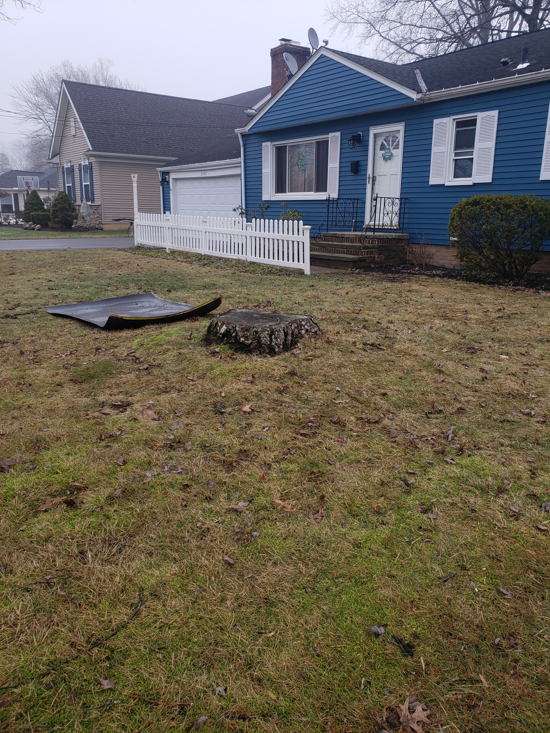 So instead of tearing up the lawn — or our work pants — we took the lightweight grinder out for a stroll. And since people always wonder what kind of marks a grinder leaves behind, we figured we’d show you. Spoiler: it’s really not dramatic, especially considering landscapers will be digging in that area anyway.